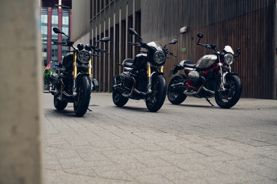 Bmw Presenta Le Nuove R Ninet E R Dueruote