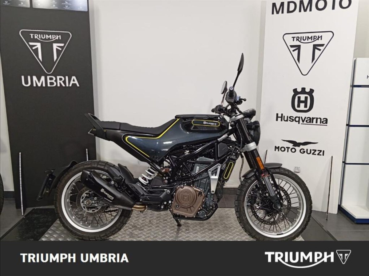 Annuncio Moto Husqvarna Svartpilen 401 A Corciano Usato Dueruote