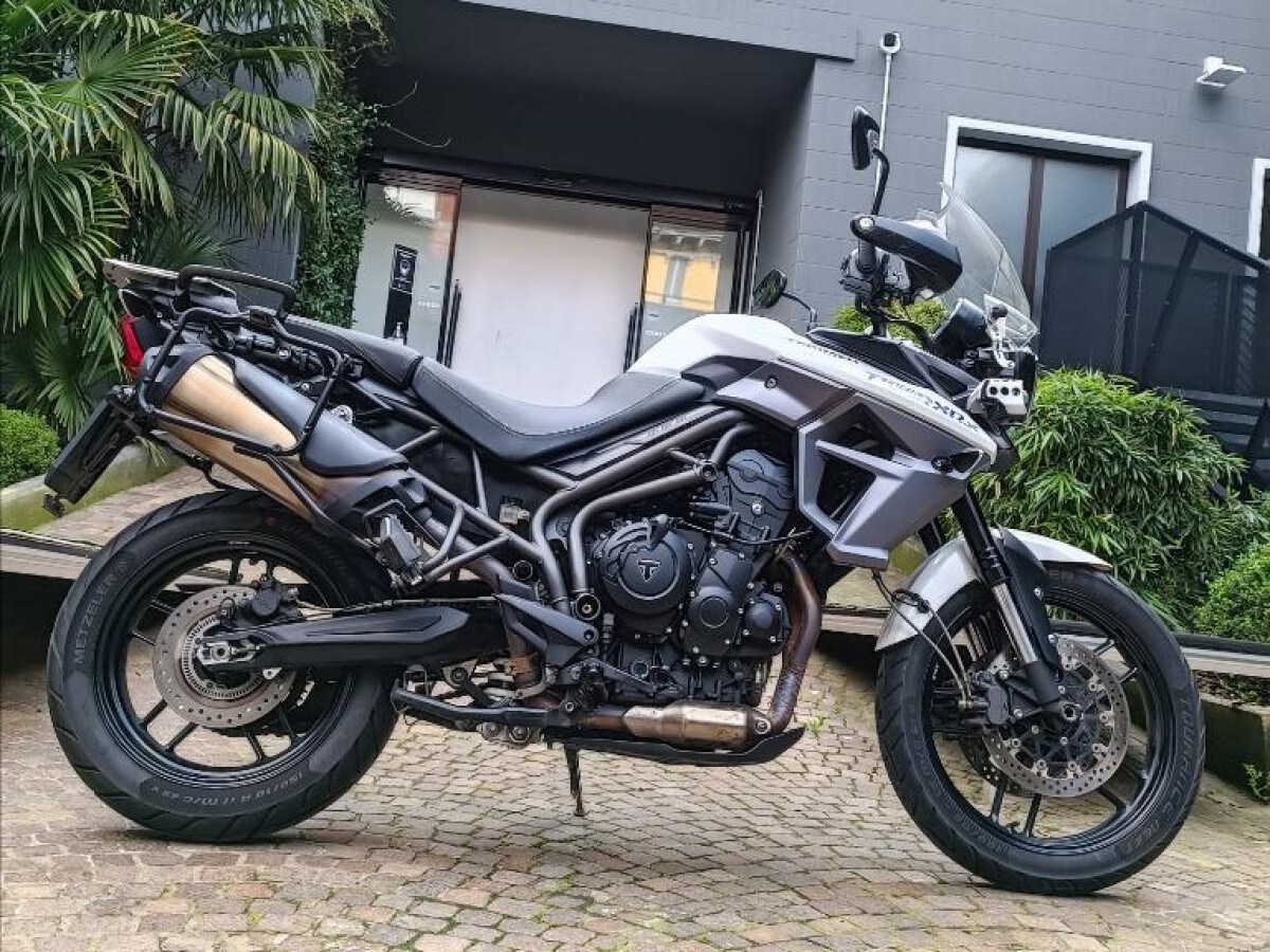 Annuncio Moto Triumph Tiger 800 XRx ABS A Milano Usato Dueruote