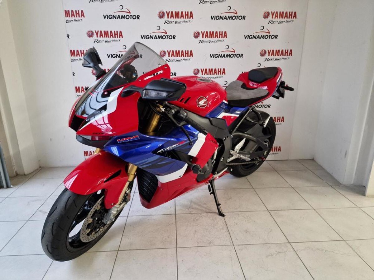 Annuncio Moto Honda CBR 1000 RR R Fireblade SP ABS A Asti Usato Dueruote