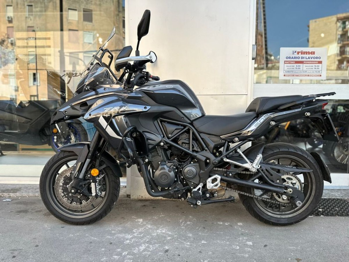 Annuncio Moto Benelli Trk A Napoli Usato Dueruote