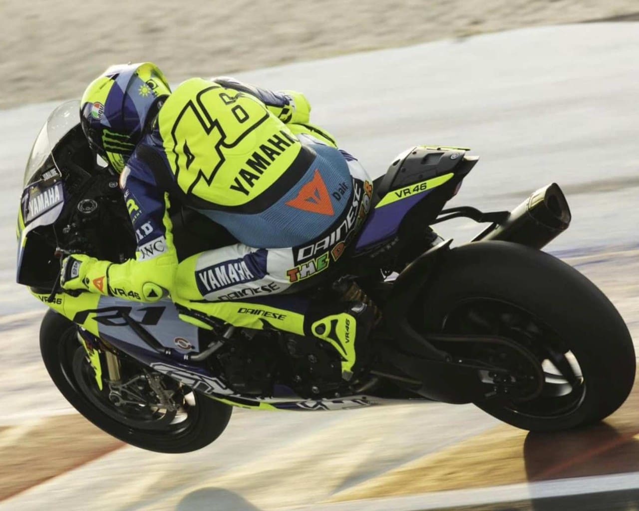 Valentino Rossi risale in moto a Misano - Dueruote