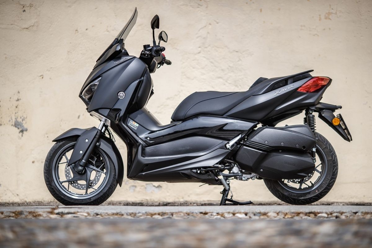 Yamaha XMAX 300 TECH MAX Prova, Prezzi - Anteprima, Prova E Foto - Dueruote