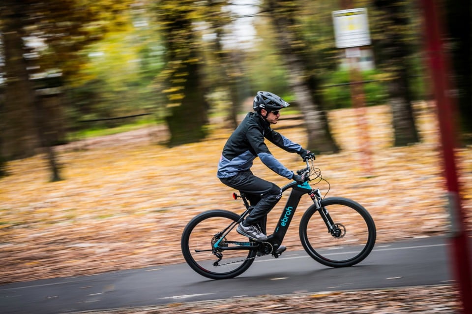 Da Singapore arriva il motore elettrico portatile per bici - Due Ruote 