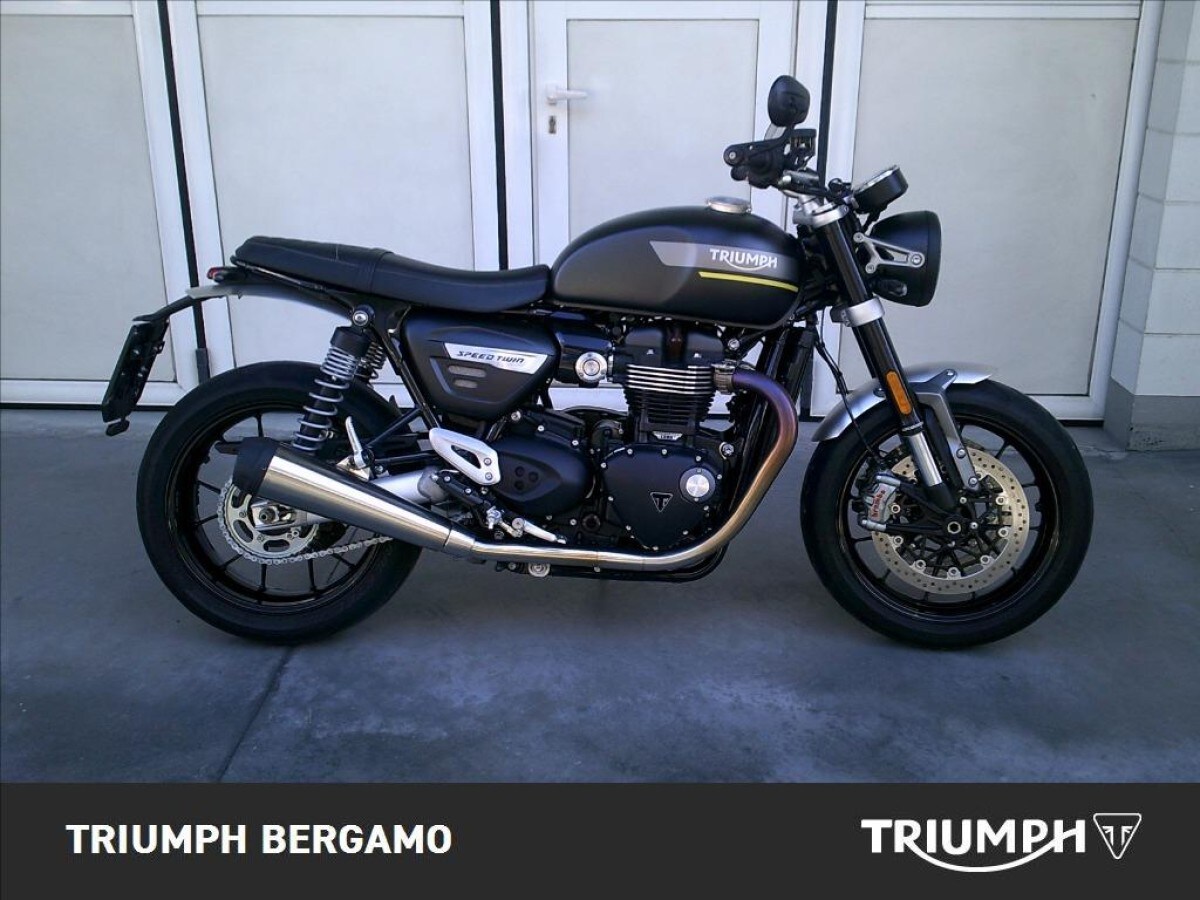 Triumph Tiger 800 XCX-XRX: la doppia anima della tigre - Anteprima, Prova e  Foto - Dueruote