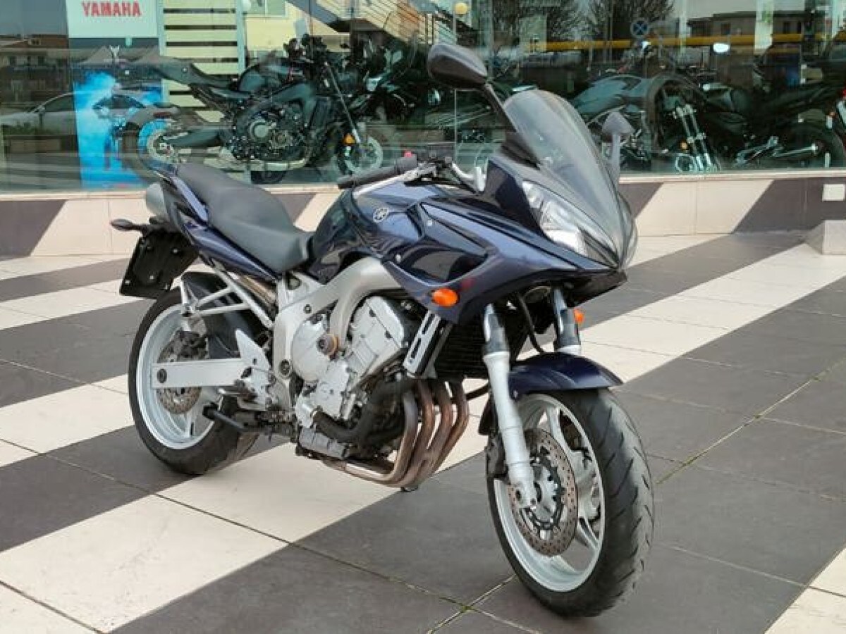 Yamaha FZ6 Fazer Prezzo, Scheda tecnica e Foto - Dueruote