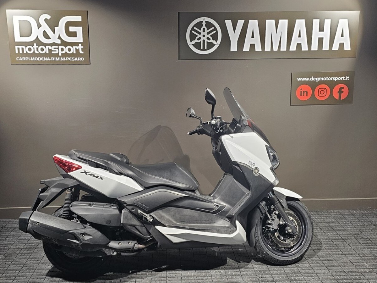 Yamaha X-MAX 400: sporty spirit - Anteprima, Prova e Foto - Dueruote