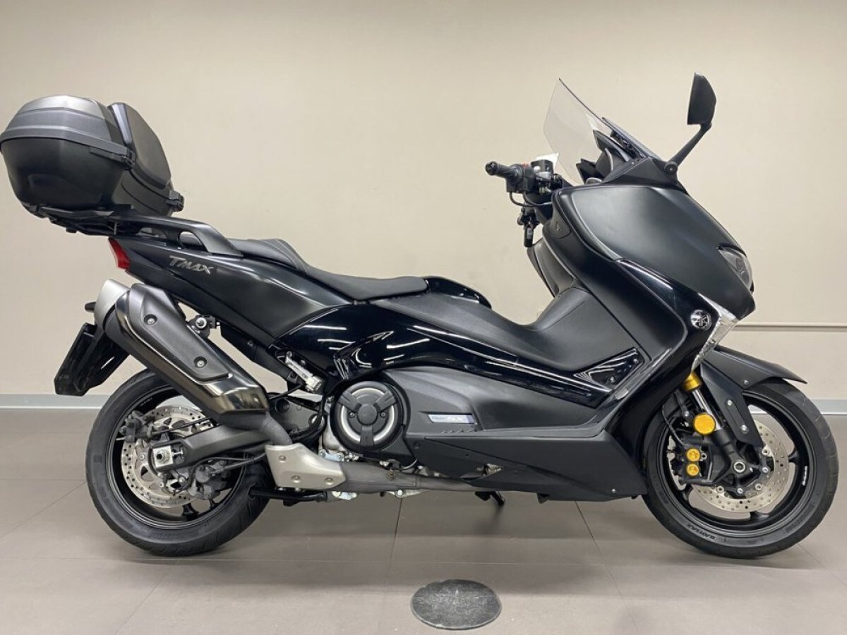 Yamaha T-Max 560 (2022 - 24), prezzo e scheda tecnica 