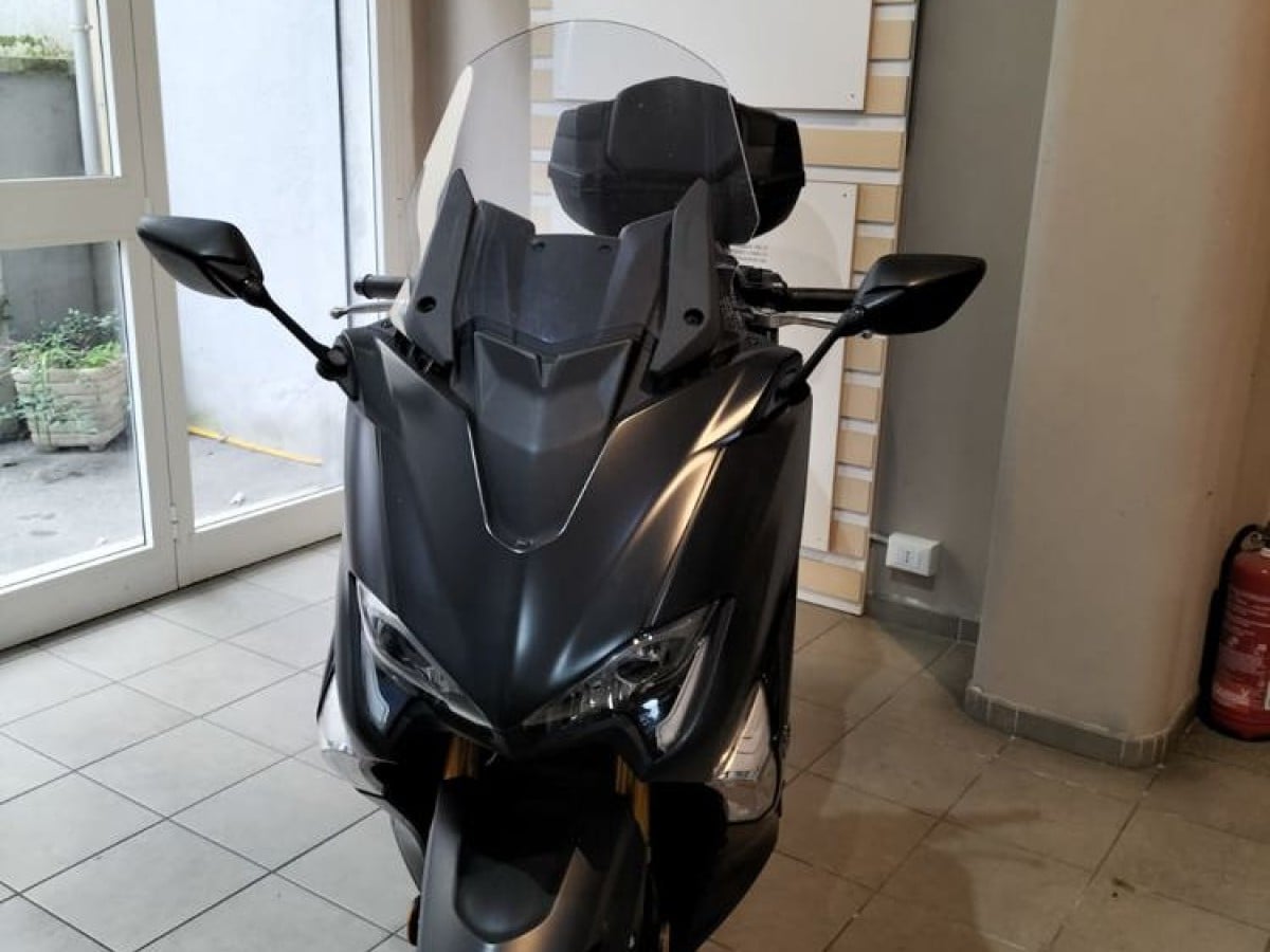 Annunci Moto Yamaha T Max usate - Usato Dueruote